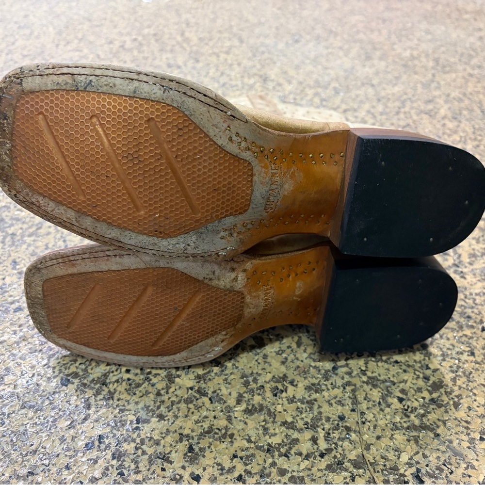 Shyanne Leather Western Boots in Tan - Picture 7 of 10